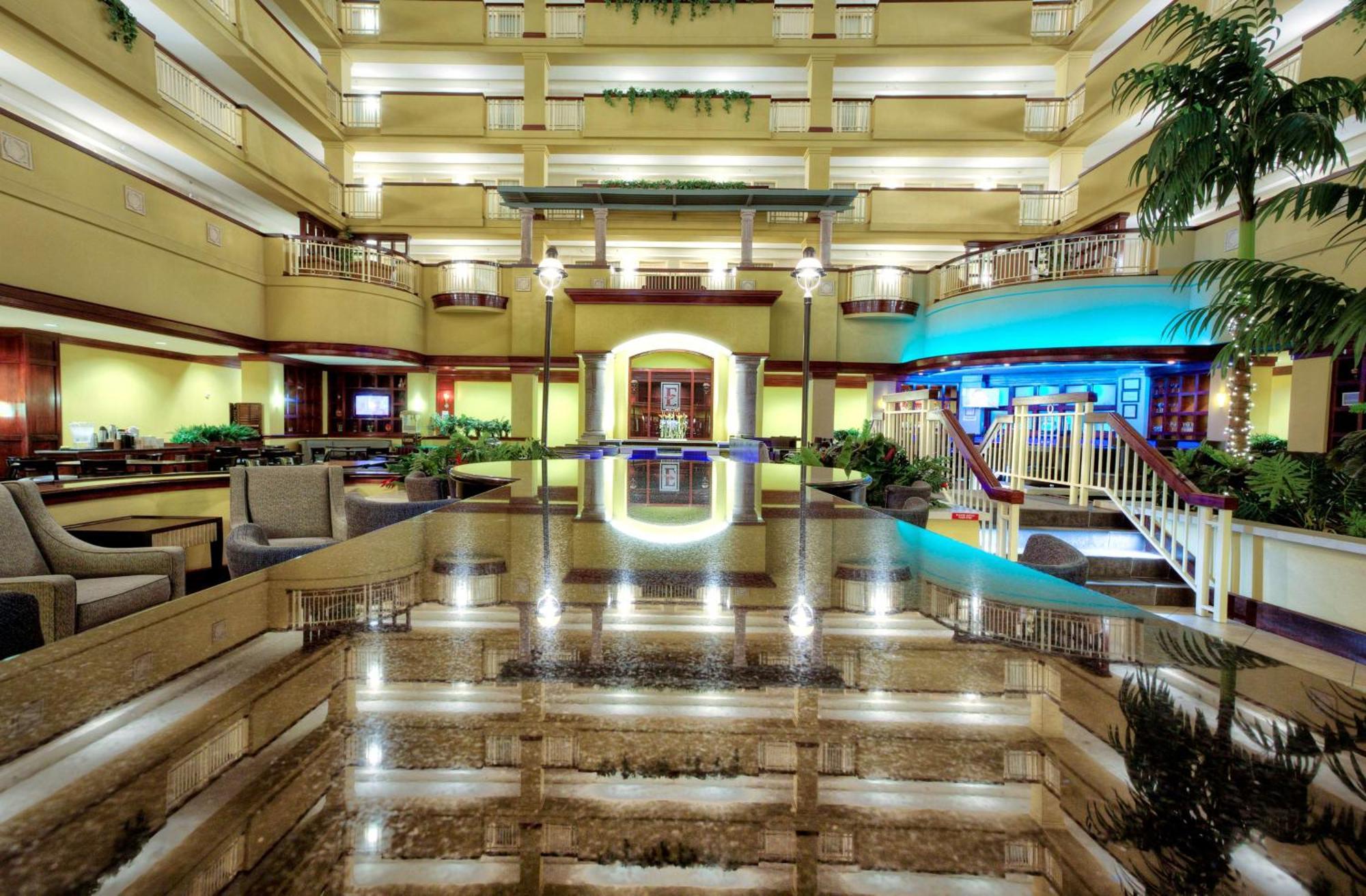 Embassy Suites By Hilton Laredo Exterior foto